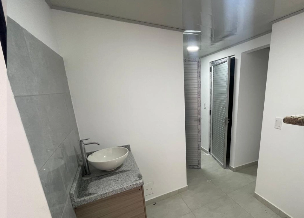 local-comercial-idiomas-Bosa-600mts-8